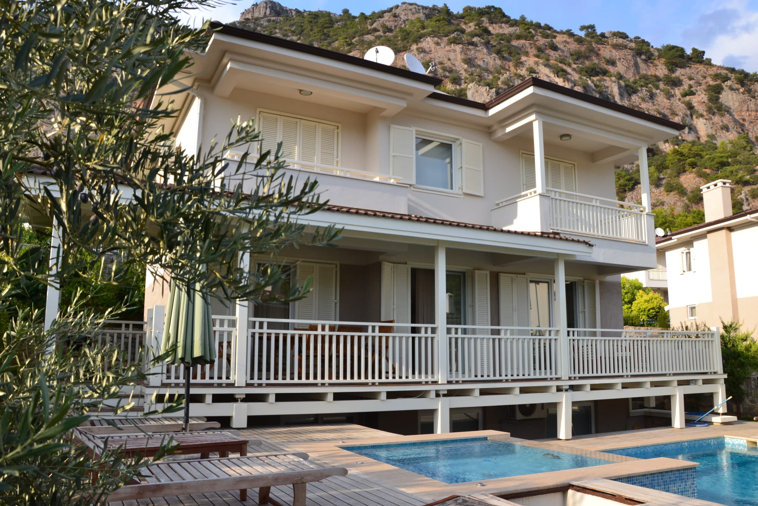 Holiday Villa for Rent in Gocek with Private Pool & Jacuzzi
