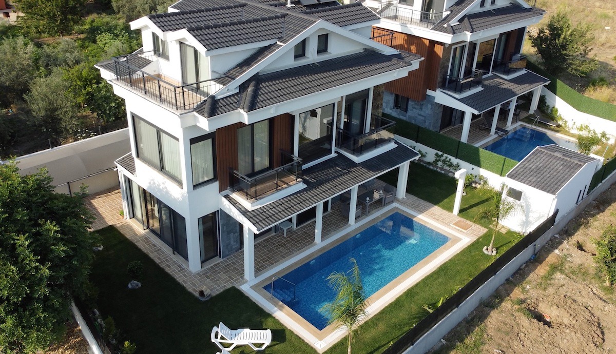 4 Bedrooms Villa for Rent in Gocek  with Private Pool Garden
